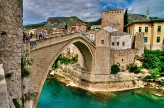 Старинный мост